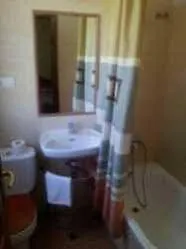 https://hostal-los-robles.es-andalucia.com