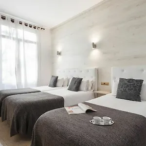 Apartmentos Ramblas 108 Apartahotel